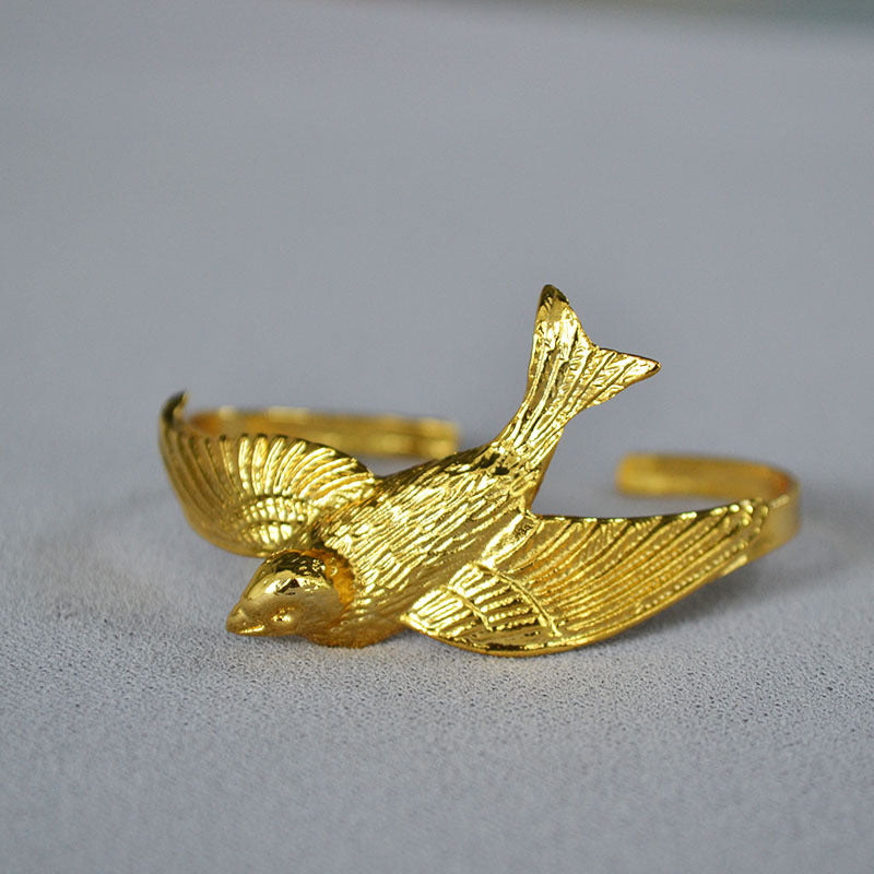 Schöne Gold Armband mit einzigartigem Stil