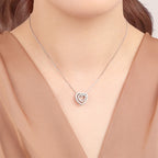 Schöne Halskette mit einzigartigem Stil