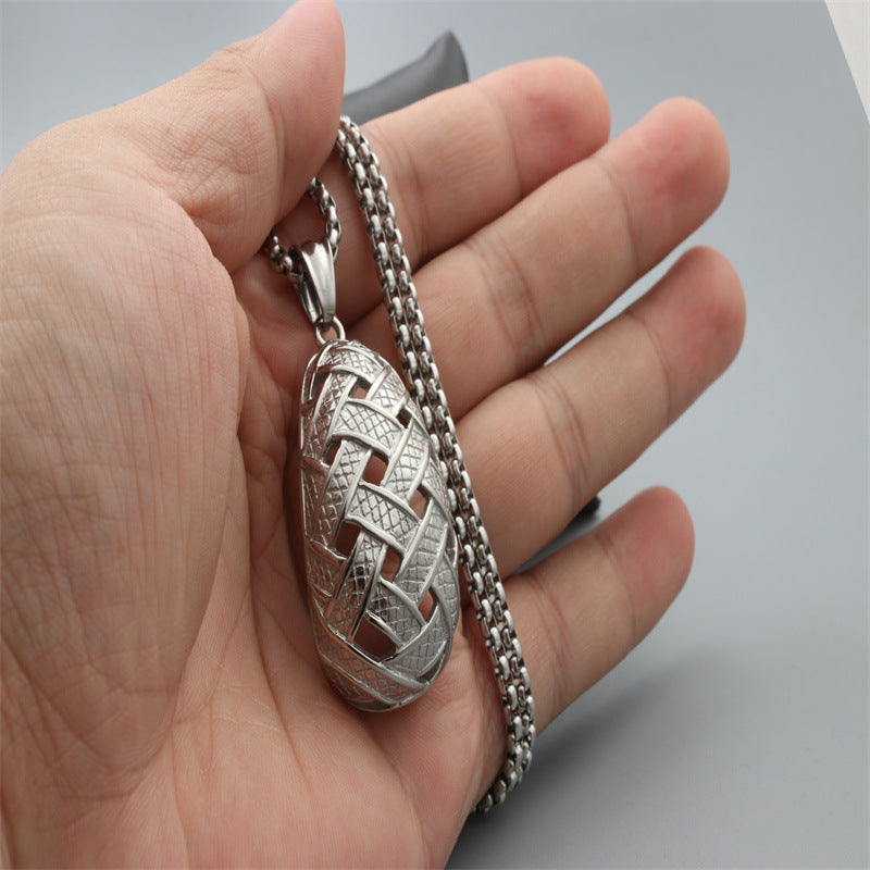 Schöne Halskette mit einzigartigem Stil