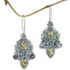 Zarte handwerkliche Ohrring