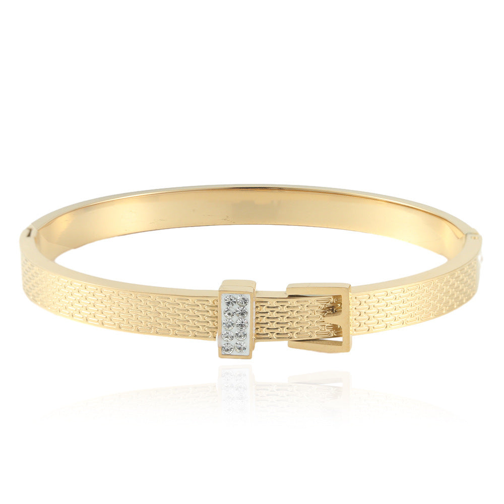 Schöne Armband mit einzigartigem Stil