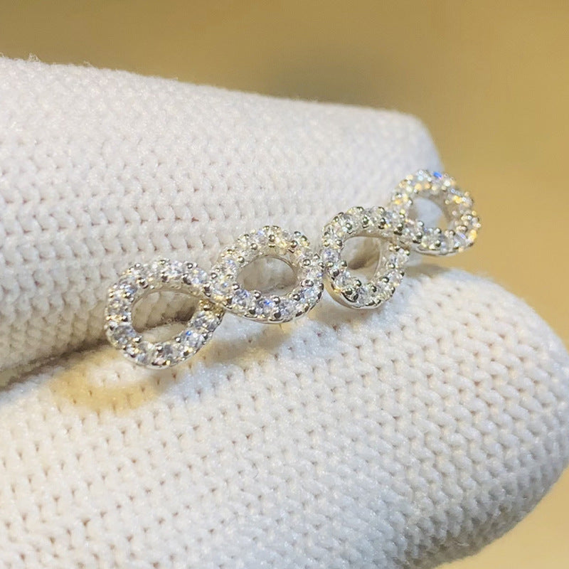 Atemberaubende Ohrring für den Alltag