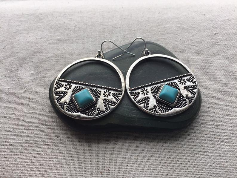 Klassische Ohrring mit zeitloser Eleganz