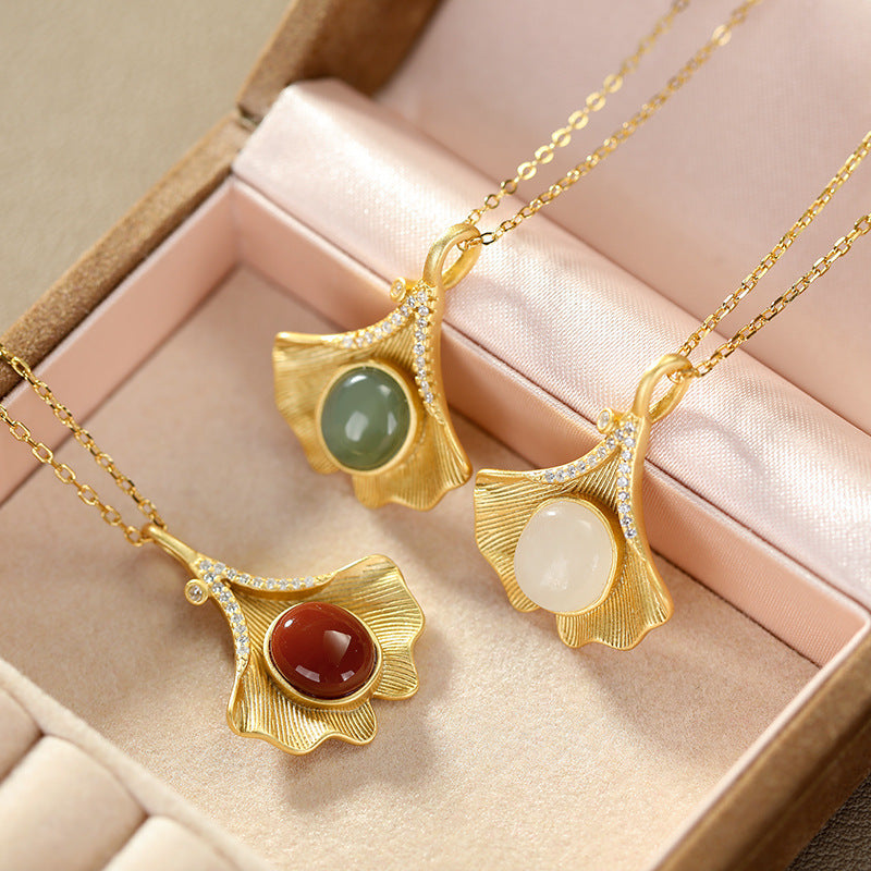 Schöne Gold Halskette mit einzigartigem Stil