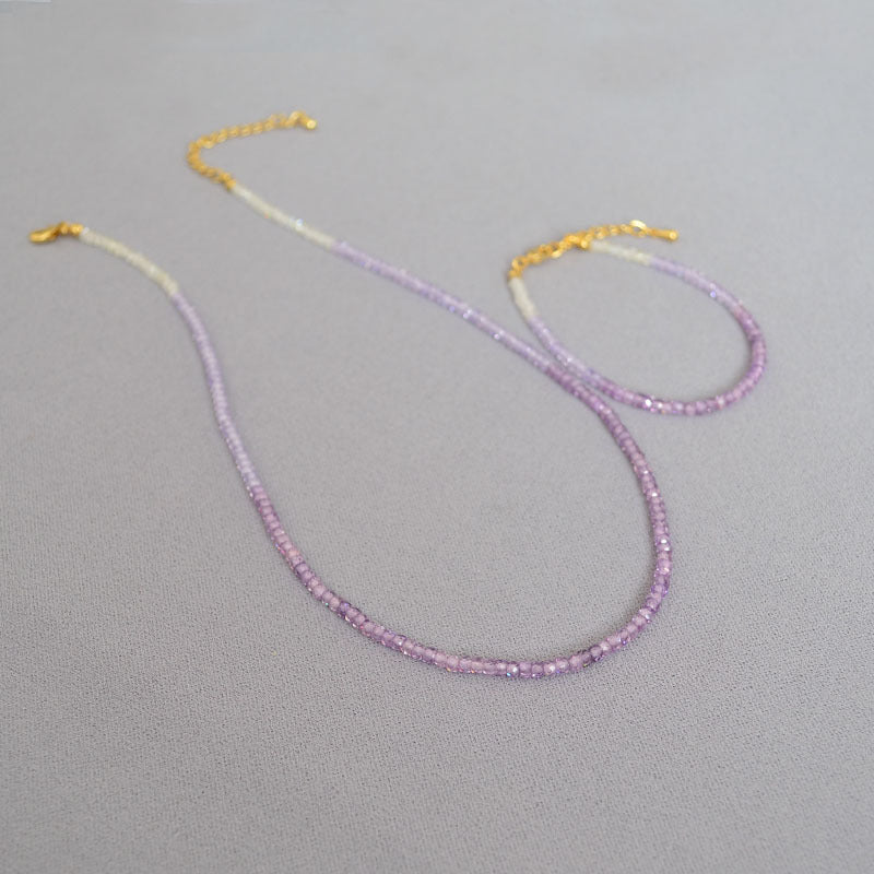 Zarte handwerkliche Halskette