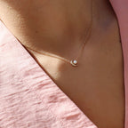 Schöne Gold Halskette mit einzigartigem Stil