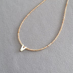 Schöne Halskette mit einzigartigem Stil