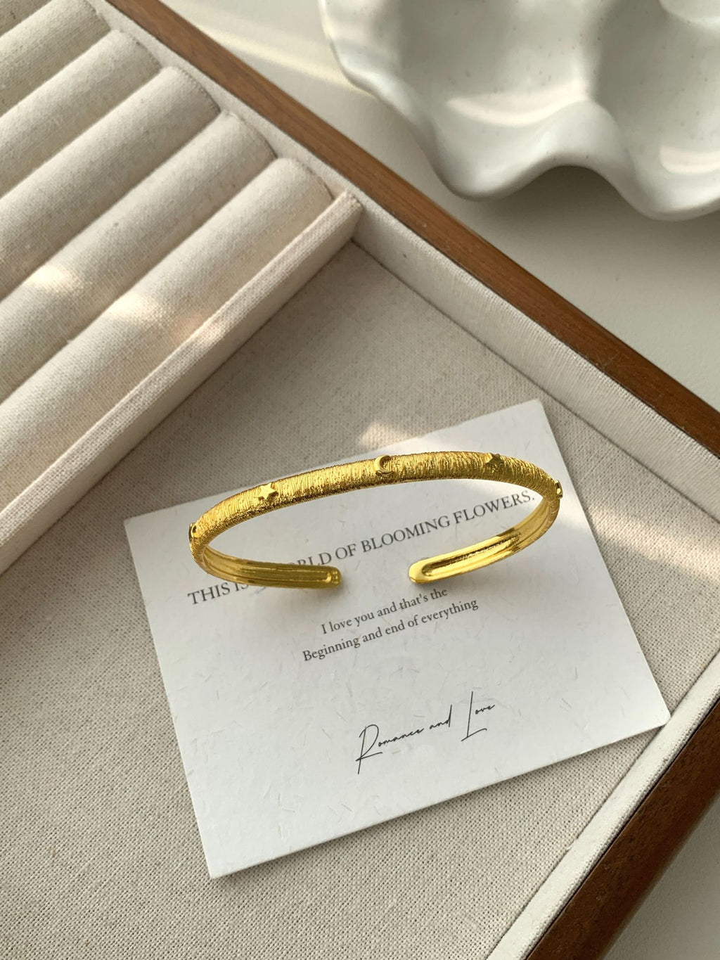 Klassische Armband mit zeitloser Eleganz