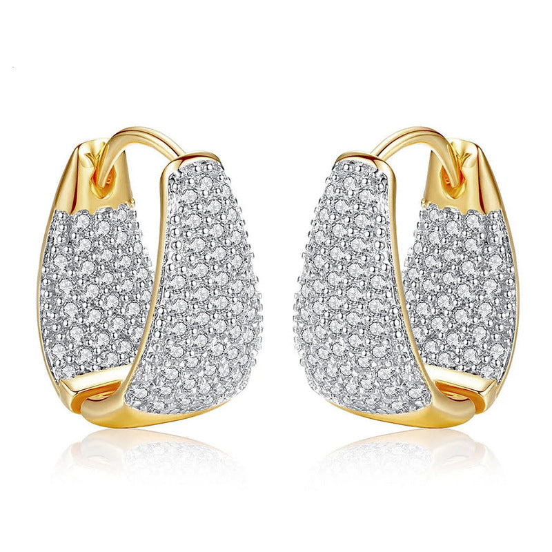 Atemberaubende Ohrring für den Alltag