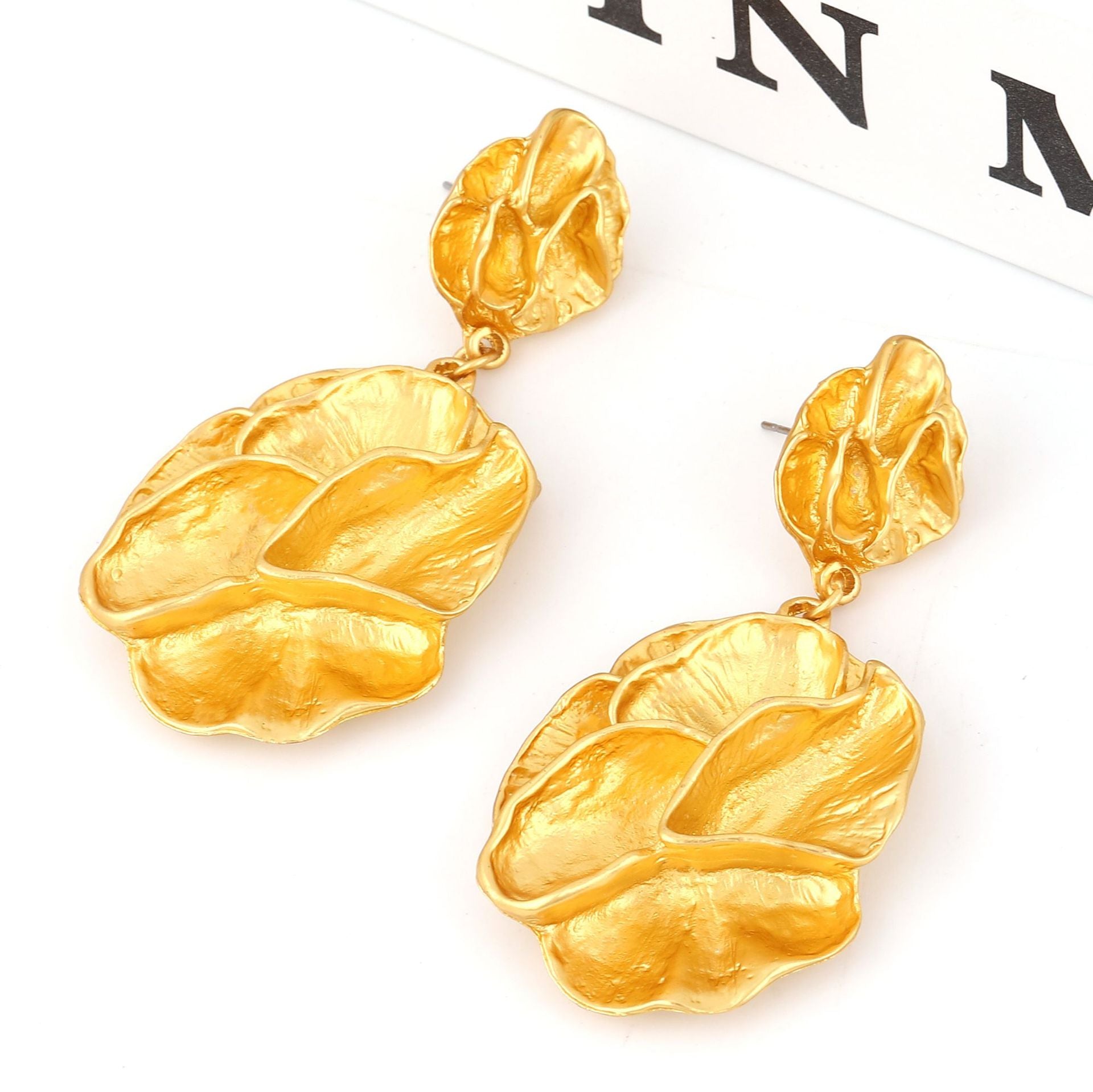 Atemberaubende Ohrring für den Alltag