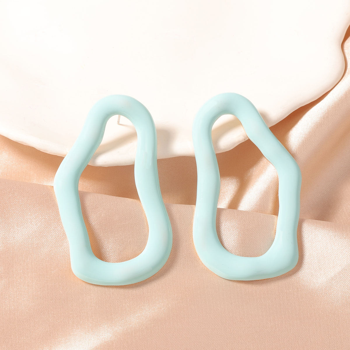 Atemberaubende Ohrring für den Alltag