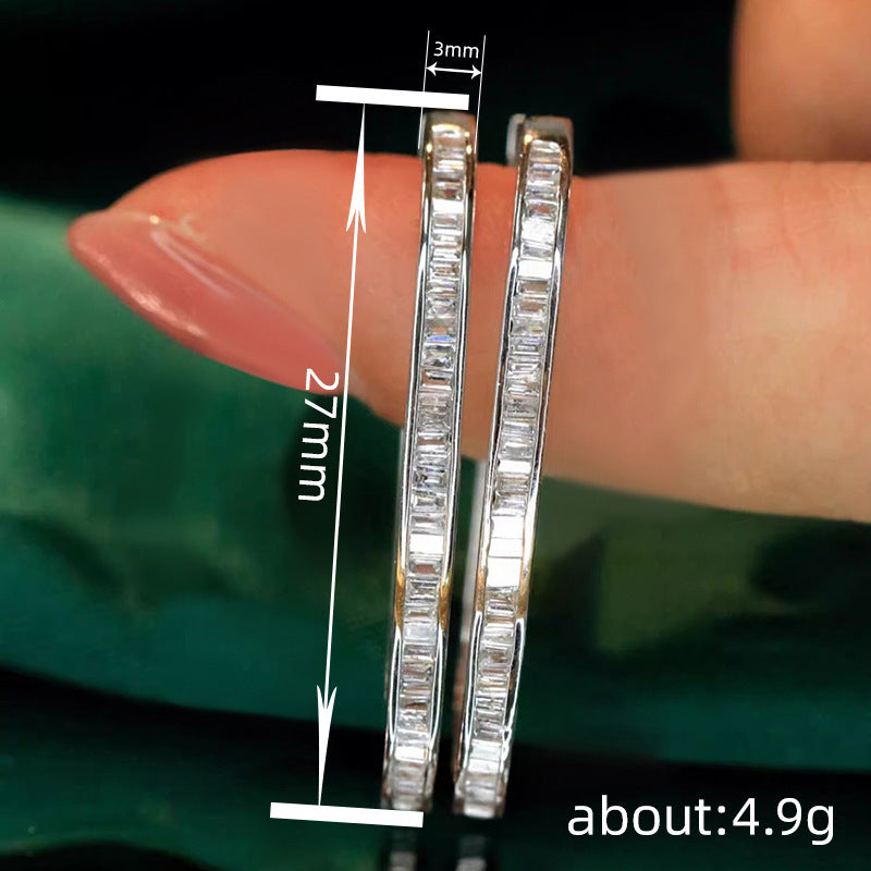 Atemberaubende Ohrring für den Alltag