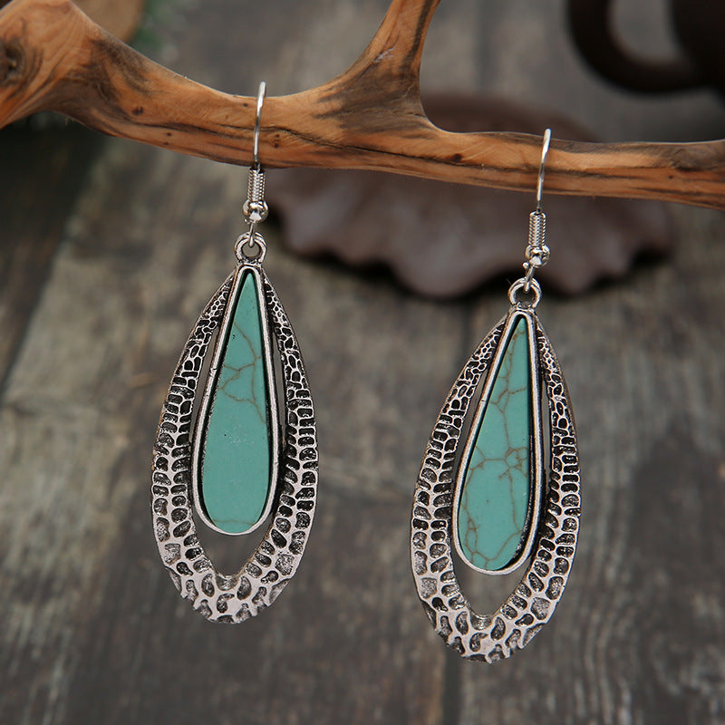 Zarte handwerkliche Ohrring