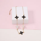 Schöne Halskette mit einzigartigem Stil