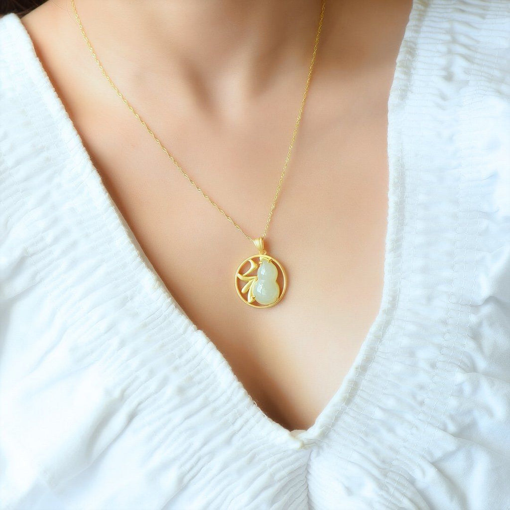 Schöne Silber Halskette mit einzigartigem Stil