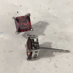 Atemberaubende Ohrring für den Alltag