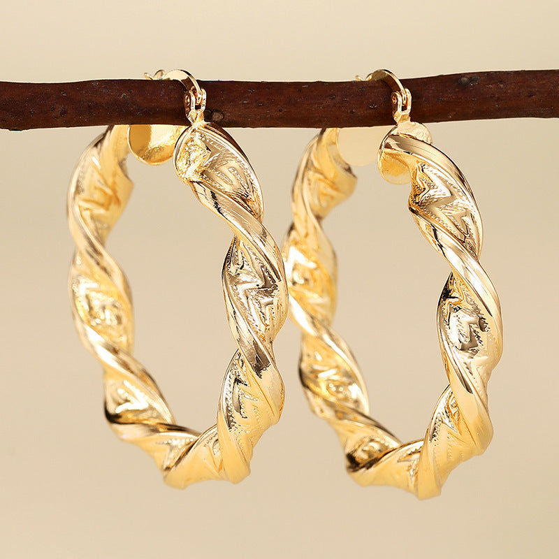 Atemberaubende Ohrring für den Alltag