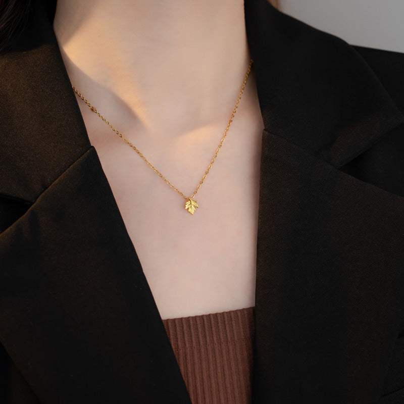 Schöne Halskette mit einzigartigem Stil