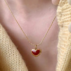 Schöne Halskette mit einzigartigem Stil