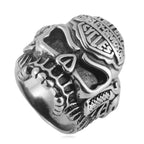 Zarte handwerkliche Ring