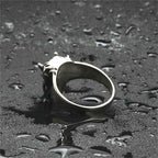 Zarte handwerkliche Ring