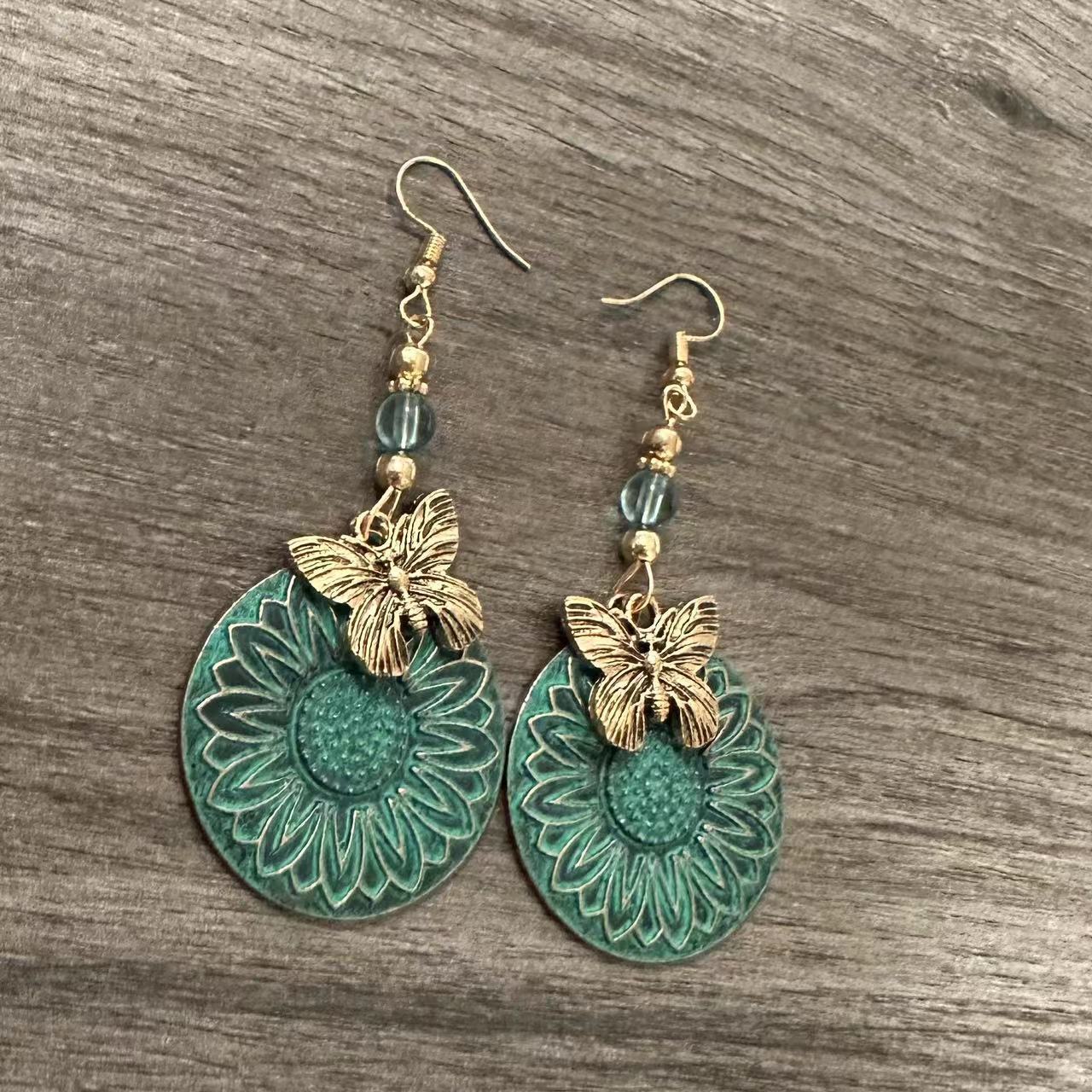 Atemberaubende Ohrring für den Alltag