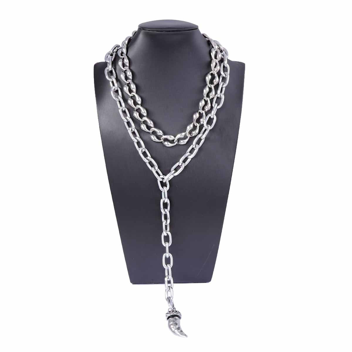 Schöne Halskette mit einzigartigem Stil