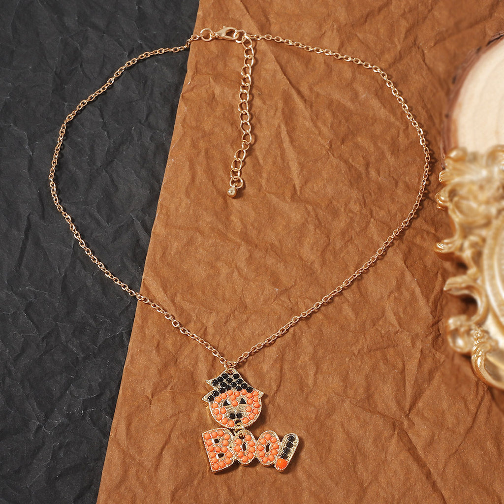 Schöne Halskette mit einzigartigem Stil