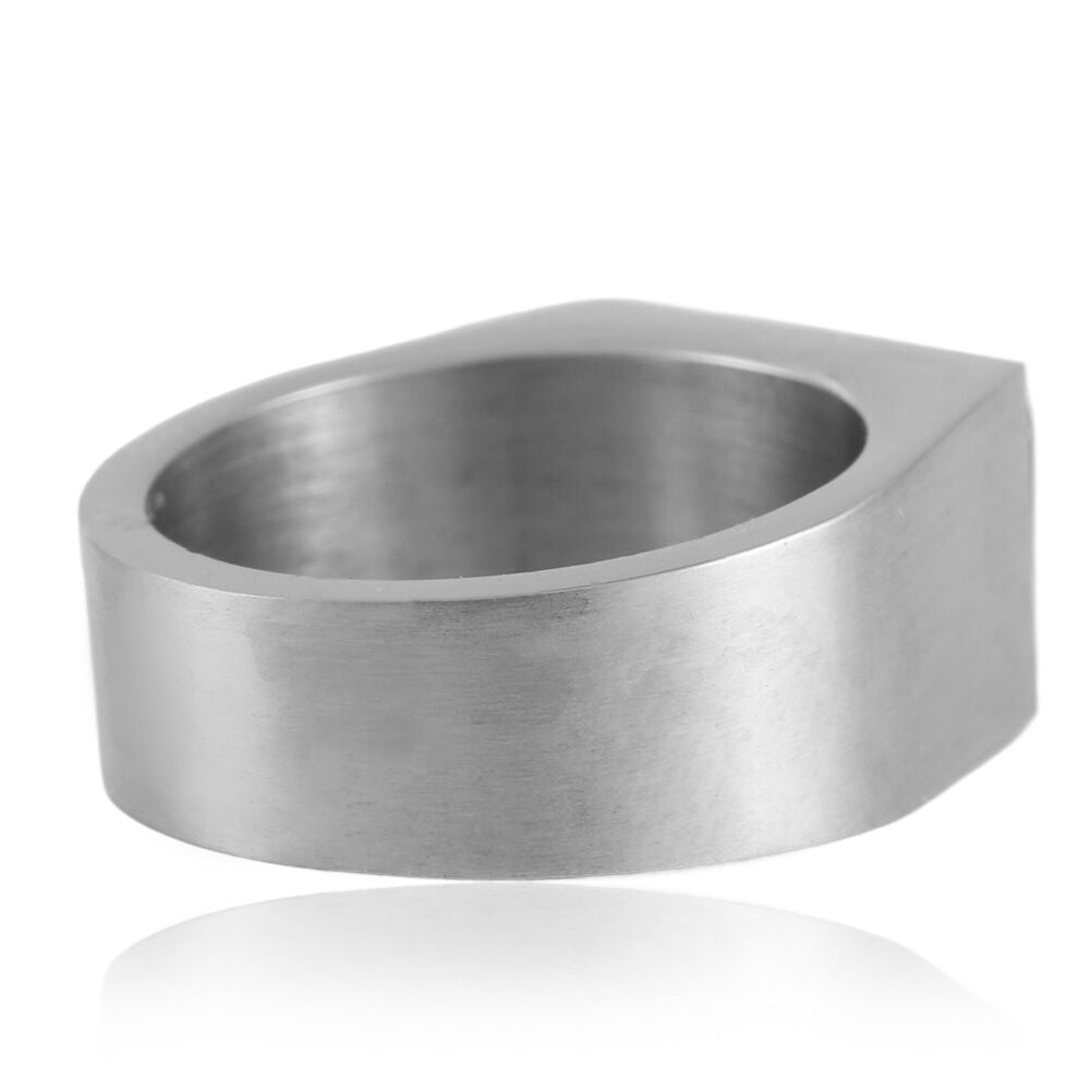 Zarte handwerkliche Ring
