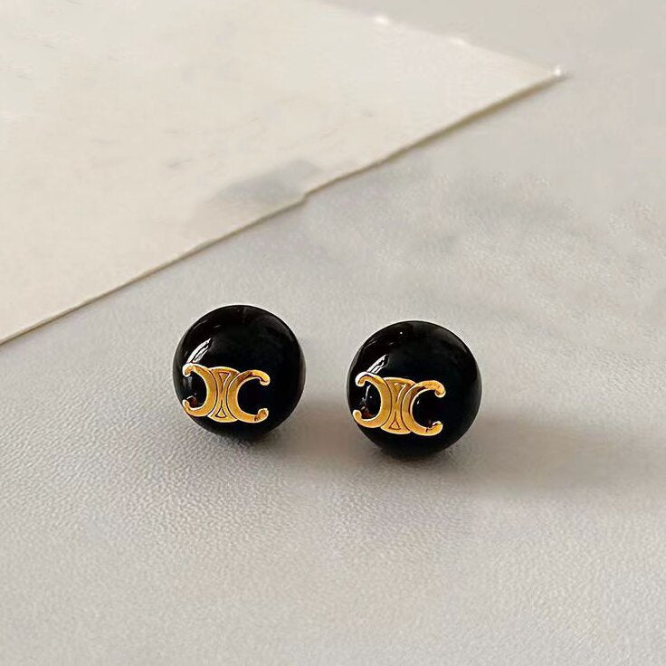 Atemberaubende Ohrring für den Alltag