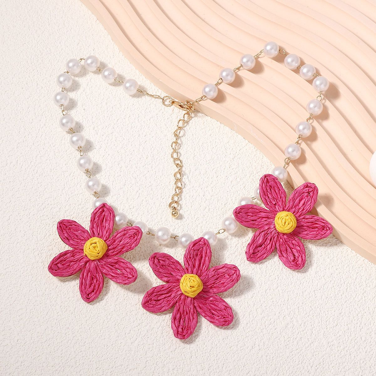 Schöne Halskette mit einzigartigem Stil