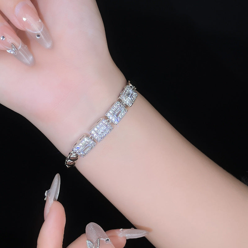 Klassische Armband mit zeitloser Eleganz