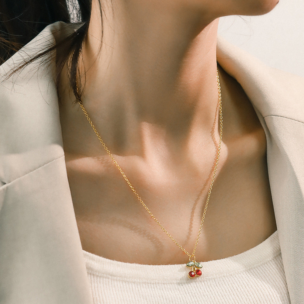 Zarte handwerkliche Halskette