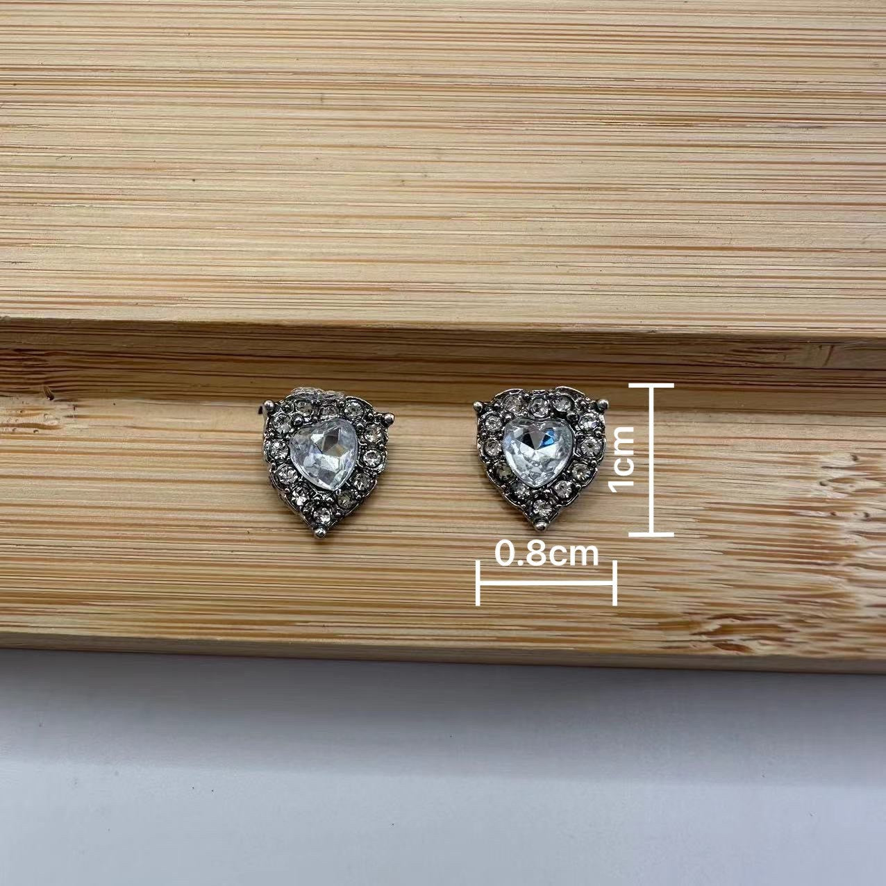 Atemberaubende Ohrring für den Alltag