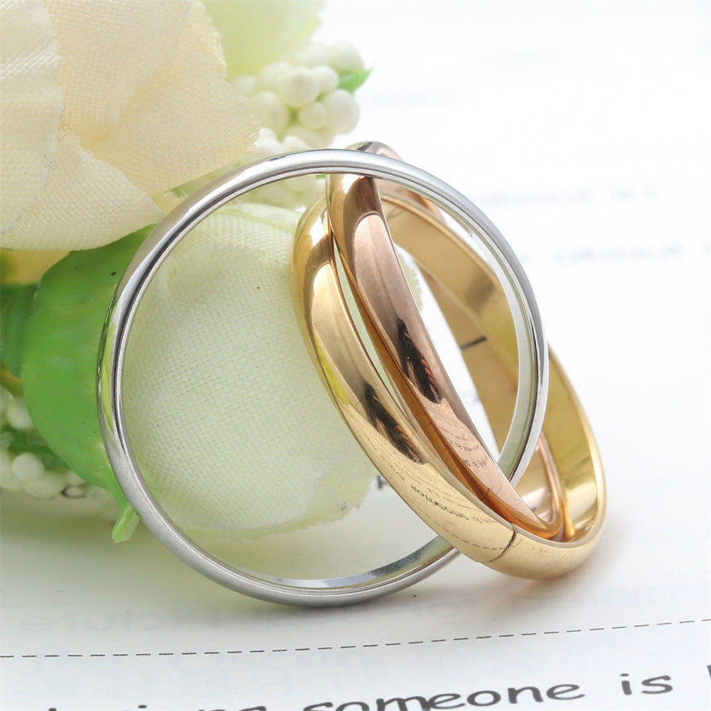 Zarte handwerkliche Ring