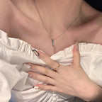 Schöne Halskette mit einzigartigem Stil