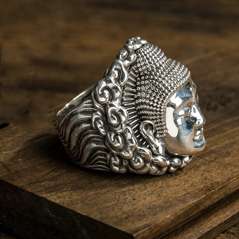 Klassische Ring mit zeitloser Eleganz