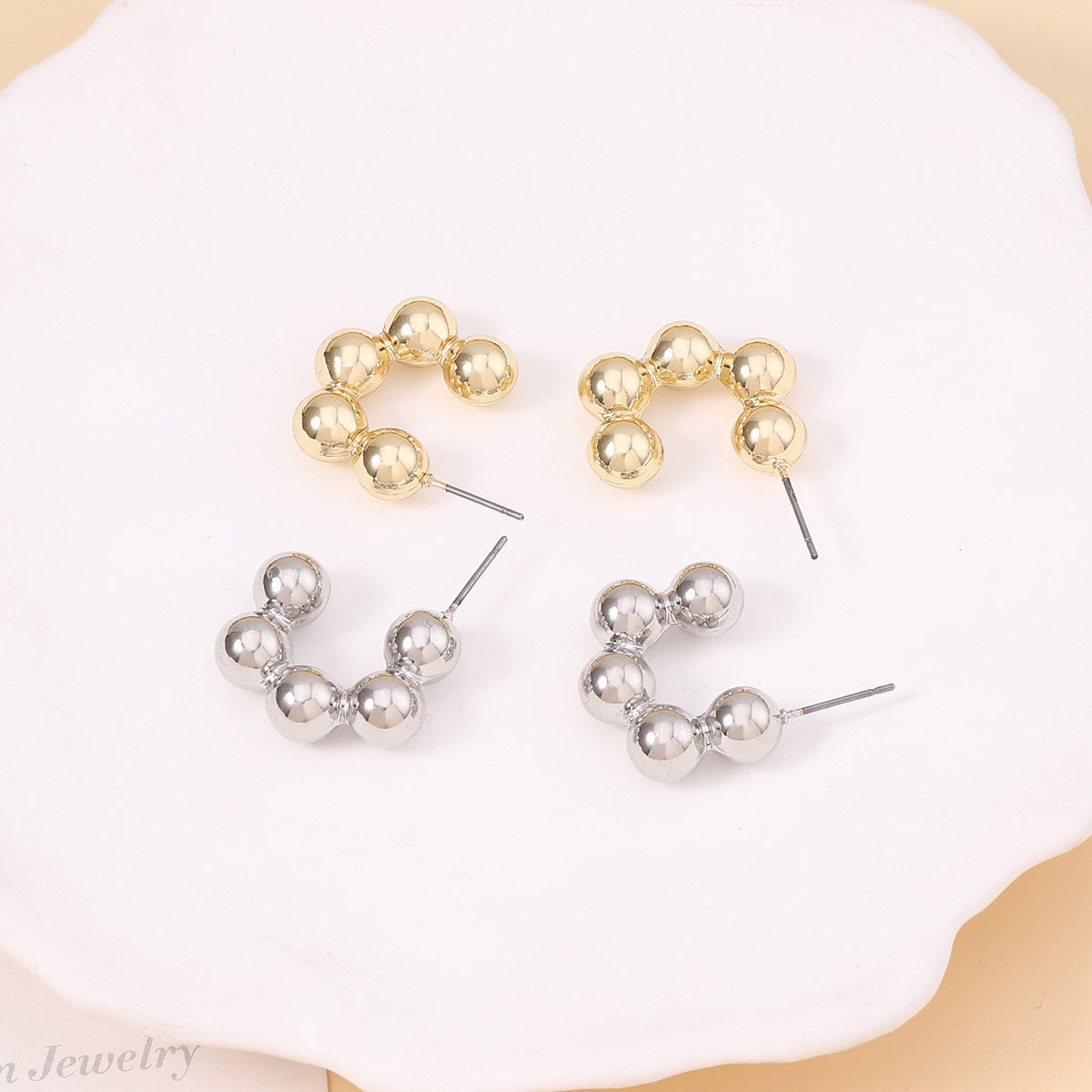 Atemberaubende Ohrring für den Alltag