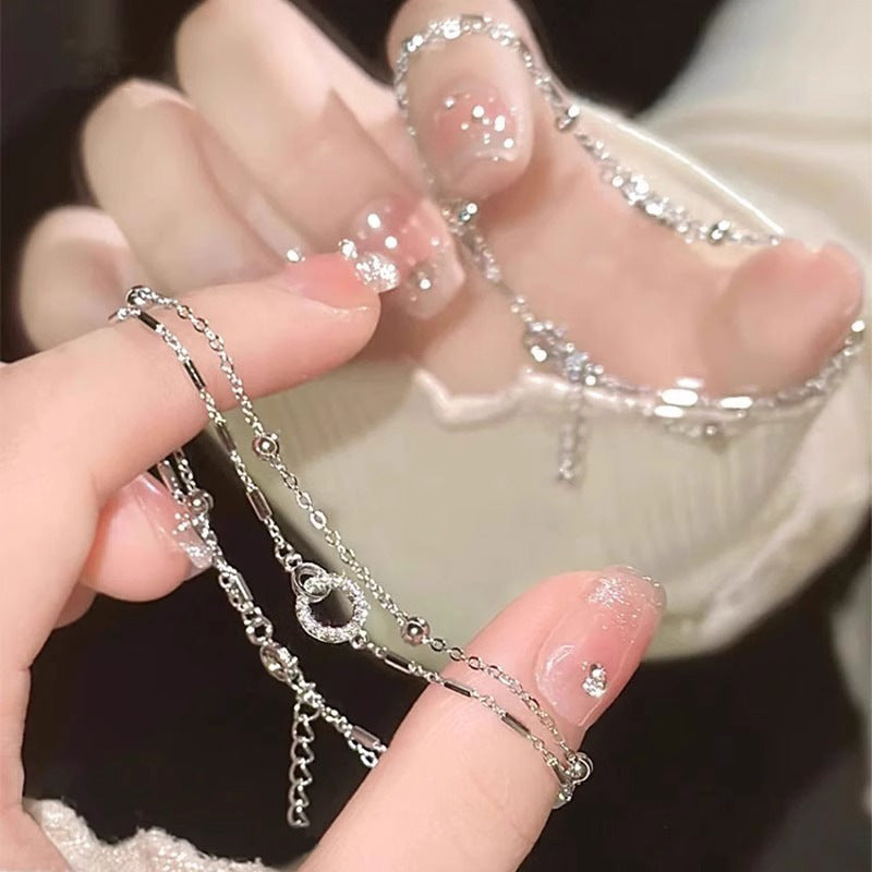 Schöne Armband mit einzigartigem Stil