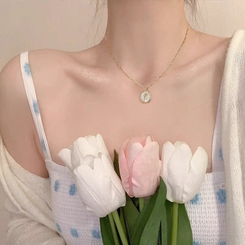 Zarte handwerkliche Halskette