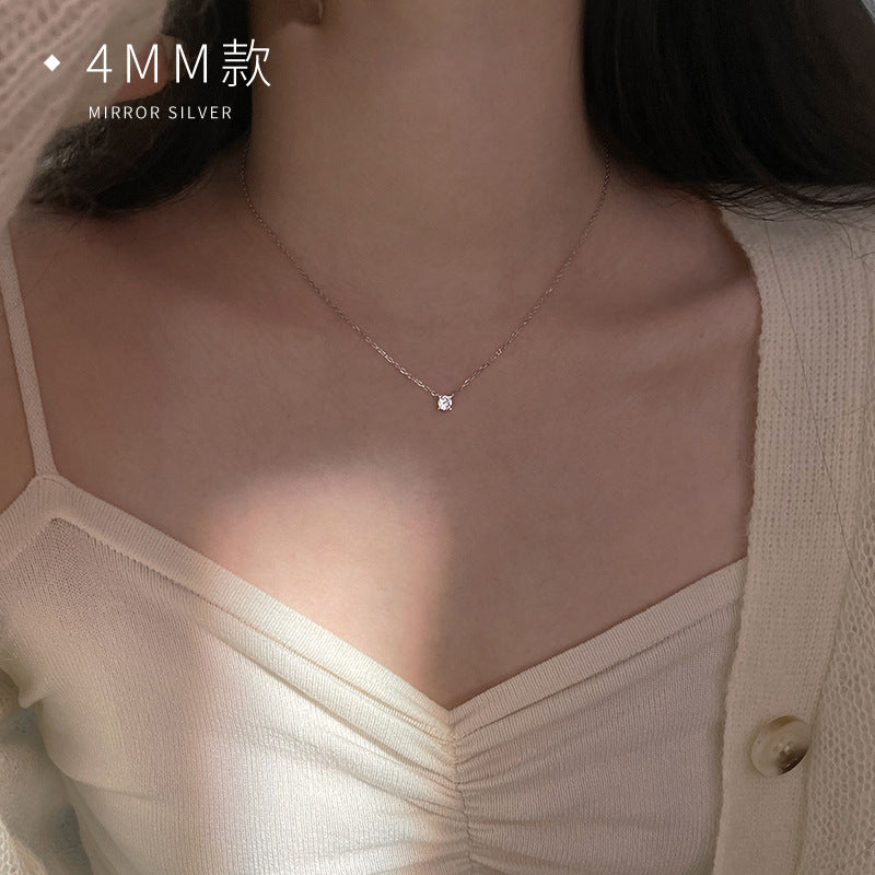 Zarte handwerkliche Halskette