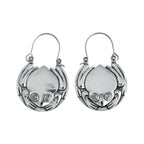 Zarte handwerkliche Ohrring