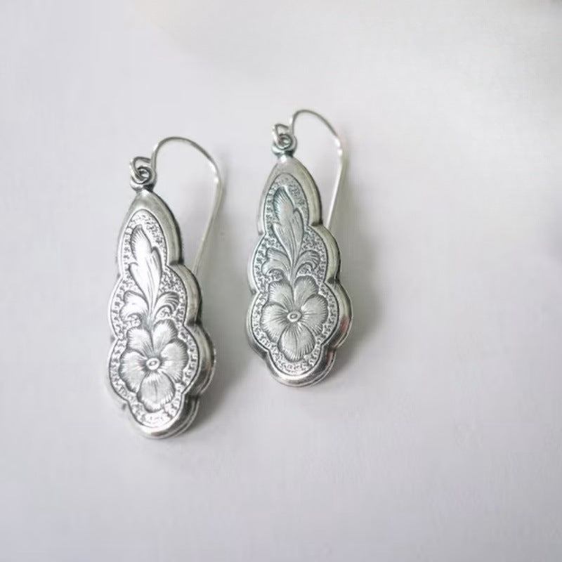 Atemberaubende Ohrring für den Alltag