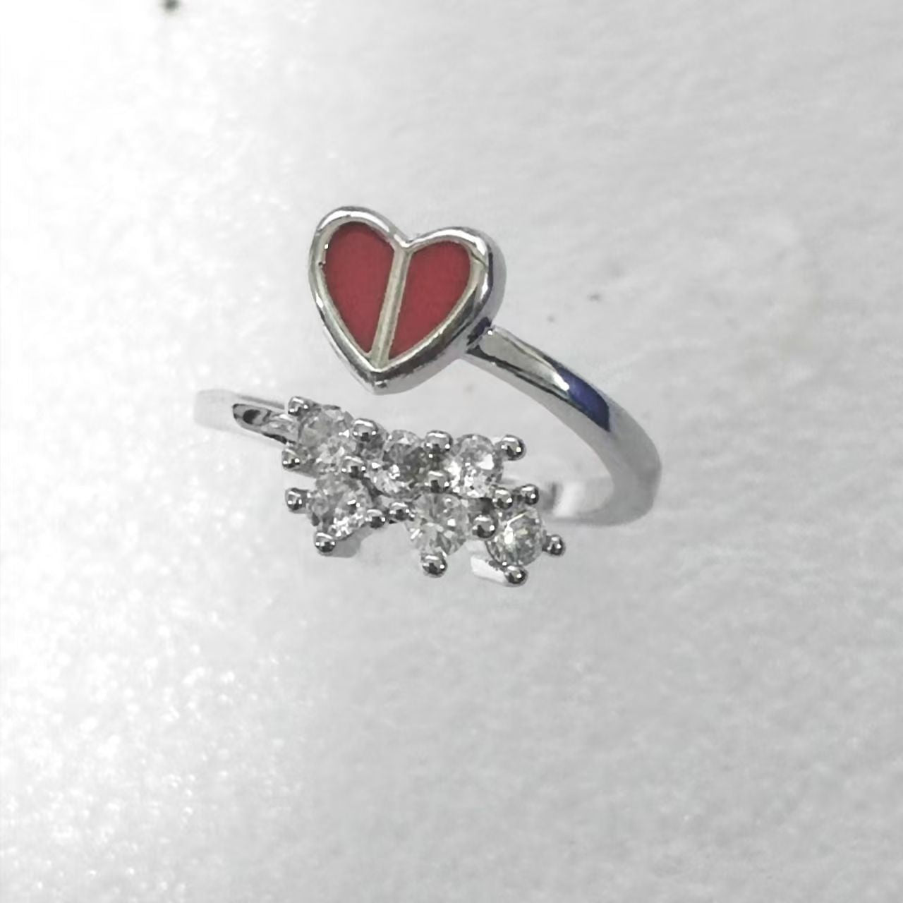 Schöne Ring mit einzigartigem Stil