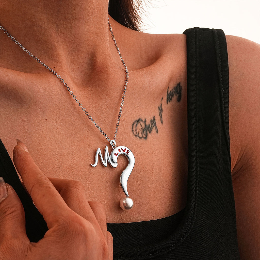 Schöne Perlen Halskette mit einzigartigem Stil