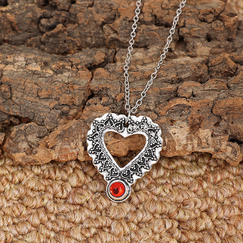 Zarte handwerkliche Halskette