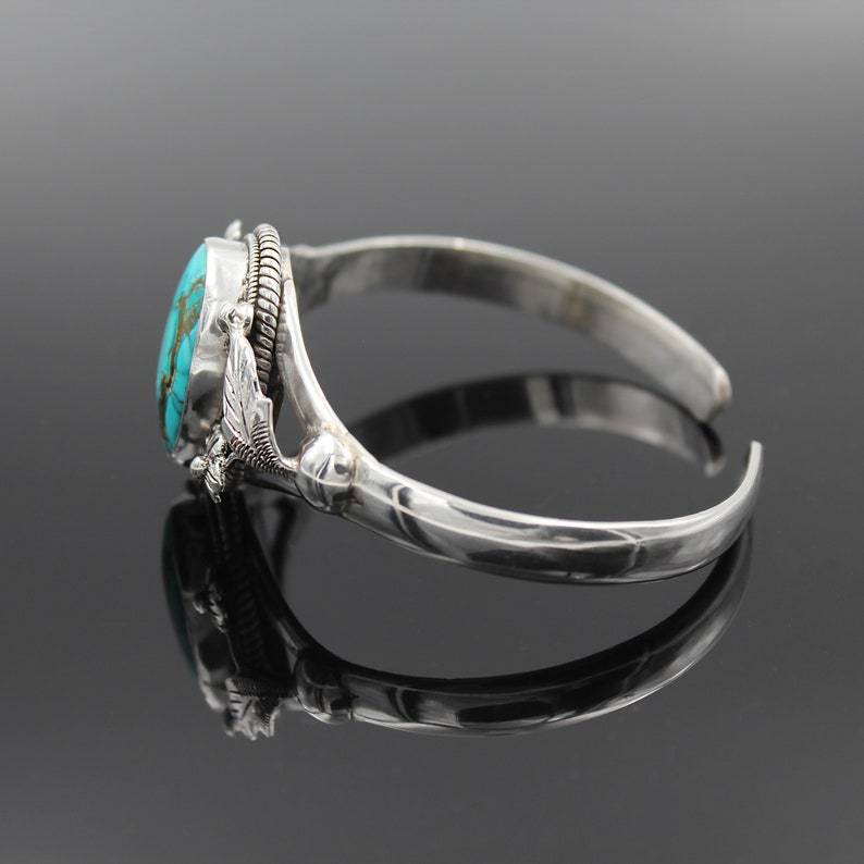 Schöne Armband mit einzigartigem Stil