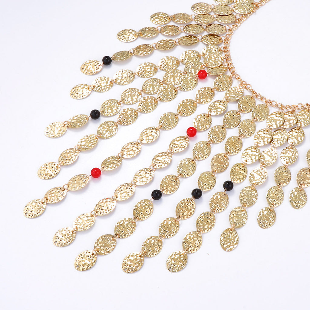 Schöne Halskette mit einzigartigem Stil