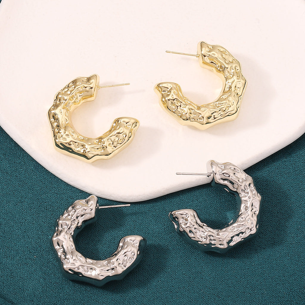 Atemberaubende Ohrring für den Alltag