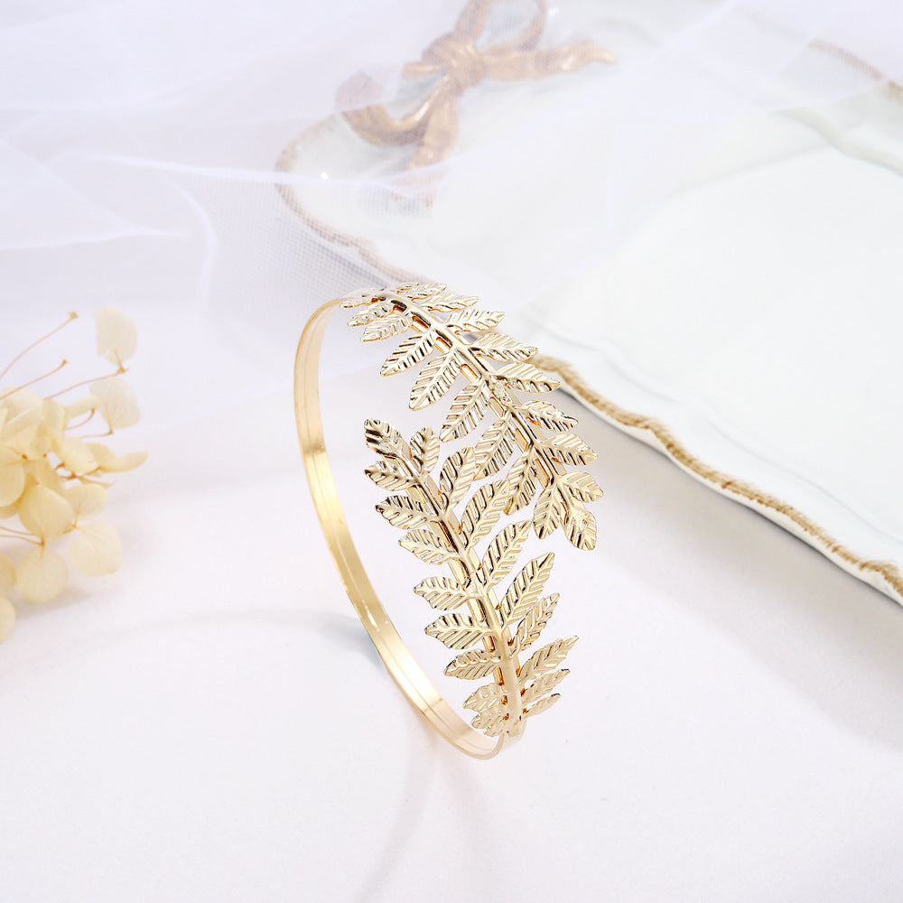 Schöne Gold Armband mit einzigartigem Stil